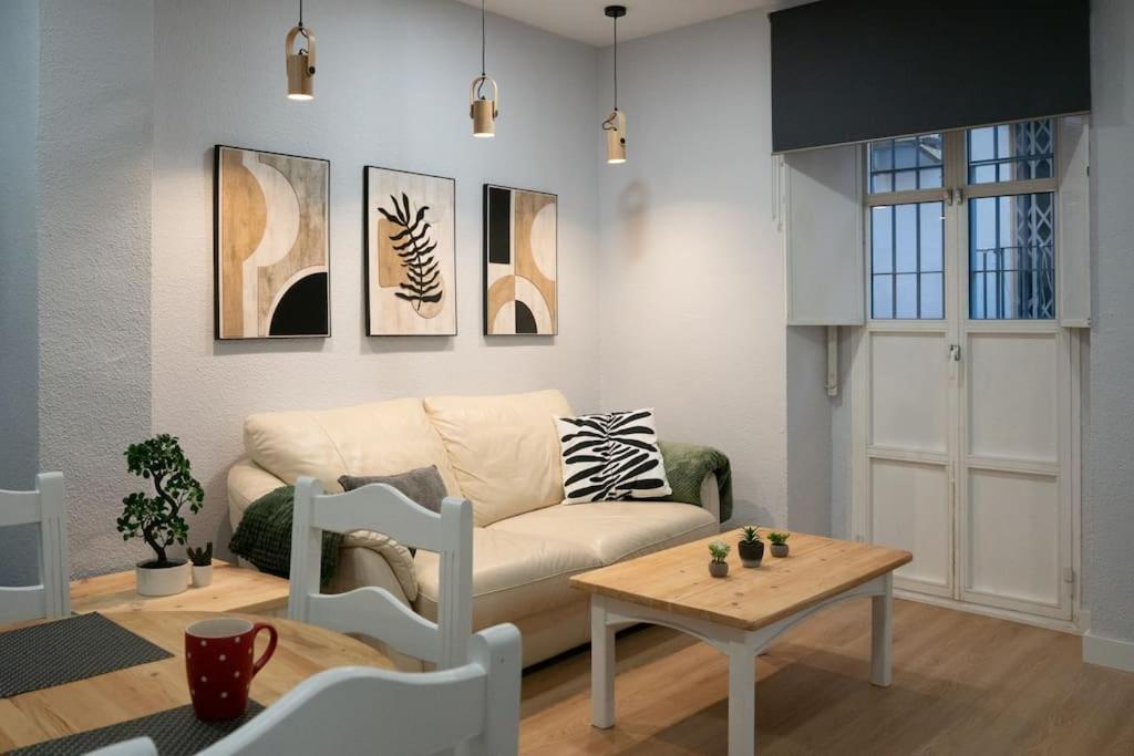 Apartamentos Alfaqueque B Sevilla Eksteriør bilde