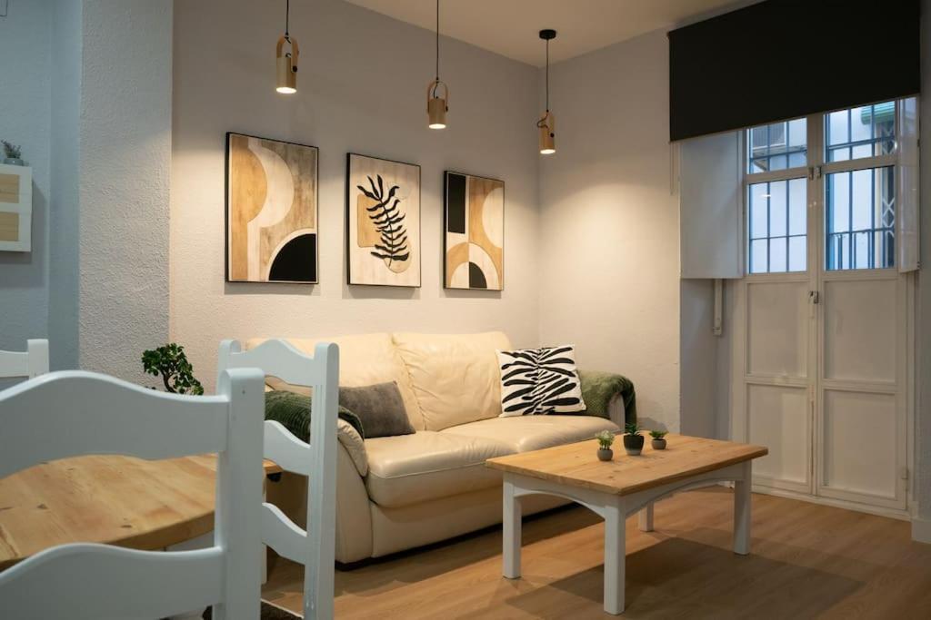 Apartamentos Alfaqueque B Sevilla Eksteriør bilde